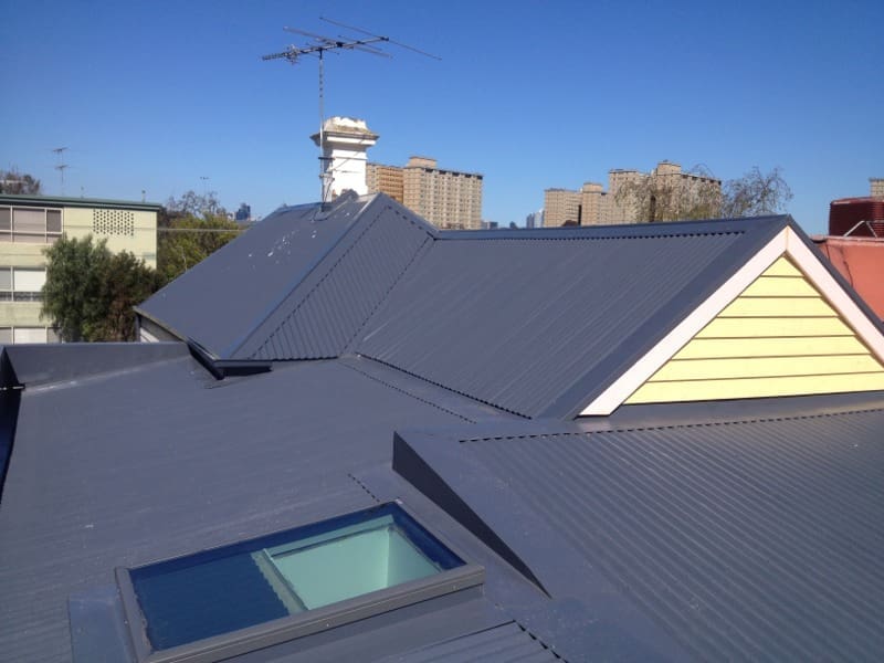 Colorbond metal reroof Flemington - Before (image)