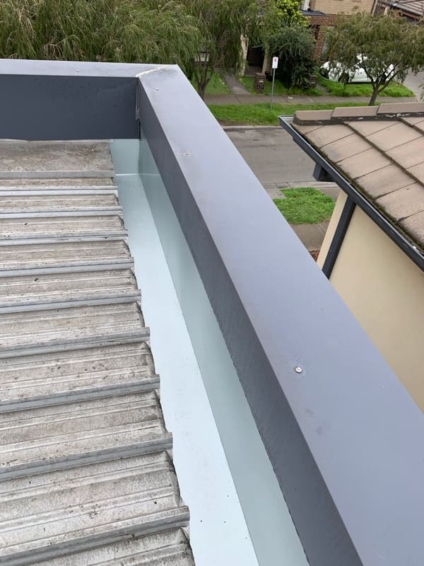 Box Gutter Installers and the problem of complying with Plumbing Regulations