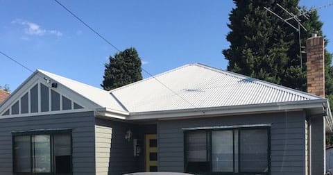 Pascoe Vale Tile to Colorbond After