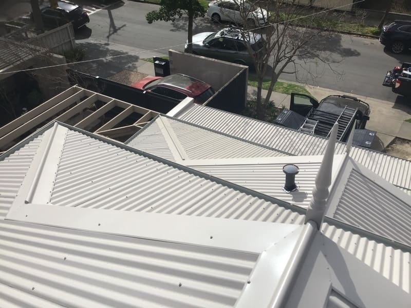 Sections_of_completed_roof_work_